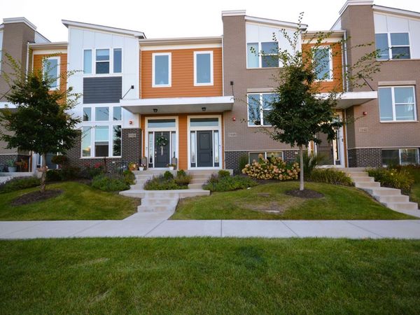 3S624 Everton Drive, Warrenville, IL 60555