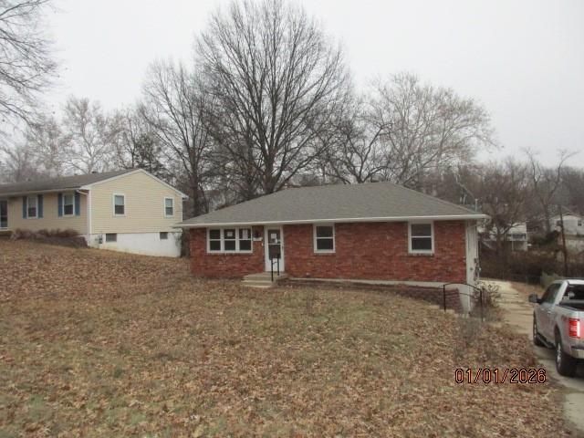4905 N Topping Avenue, Kansas City, MO 64119 Main Photo
