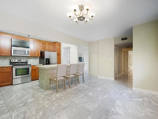 3350 NE 192nd St, Unit 2K-B, Aventura, FL 33180