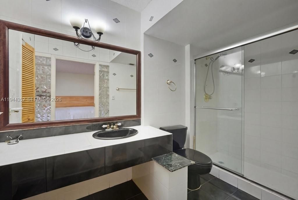 3350 NE 192nd St, Unit 2K-B, Aventura, FL 33180 Photo