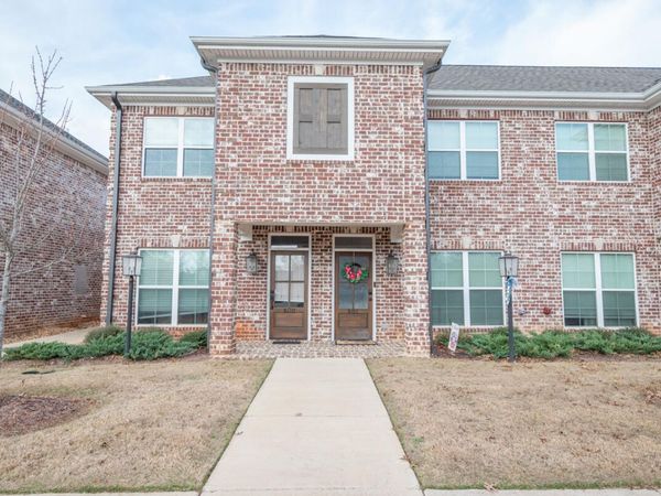 111 Guest Dr., Unit 801, Starkville, MS 39759