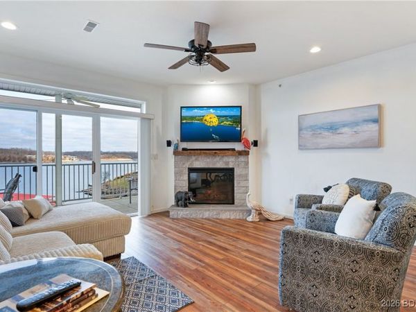 5450 Christopher Lane, Unit 413, Osage Beach, MO 65020