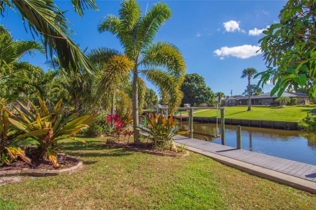 460 NE Cornwall Ave, Port Saint Lucie, FL 34983 Photo