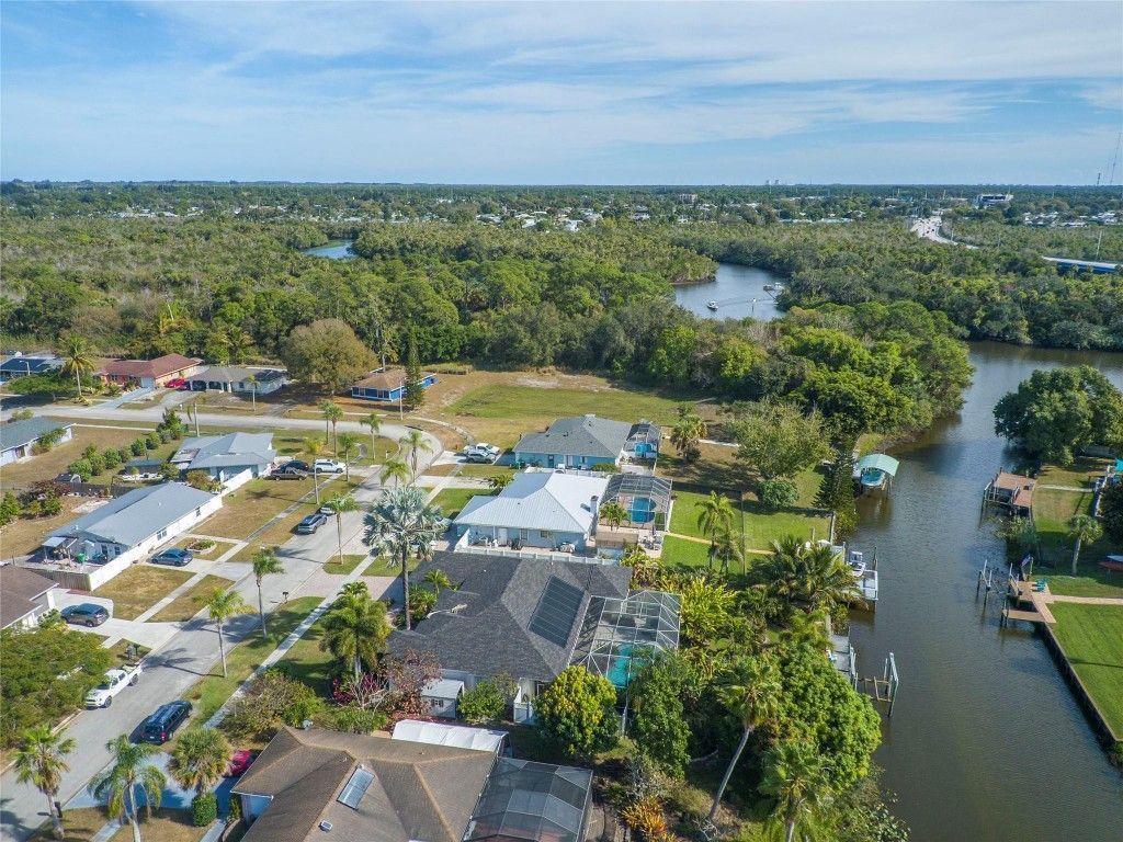 460 NE Cornwall Ave, Port Saint Lucie, FL 34983 Photo