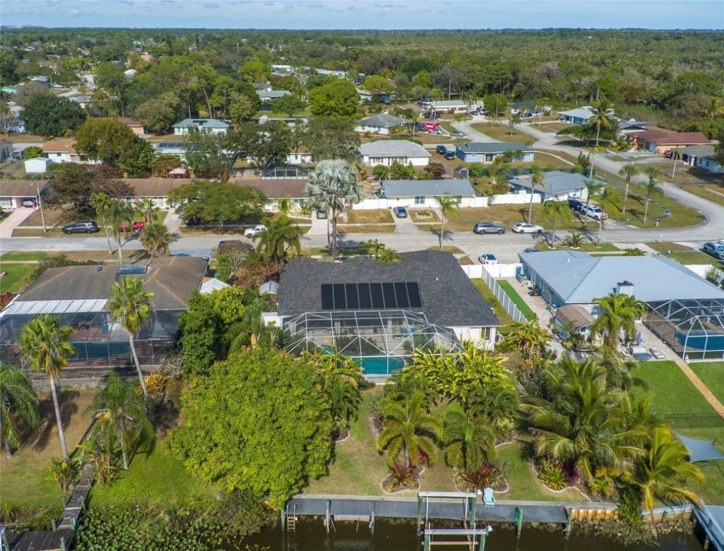 460 NE Cornwall Ave, Port Saint Lucie, FL 34983 Photo