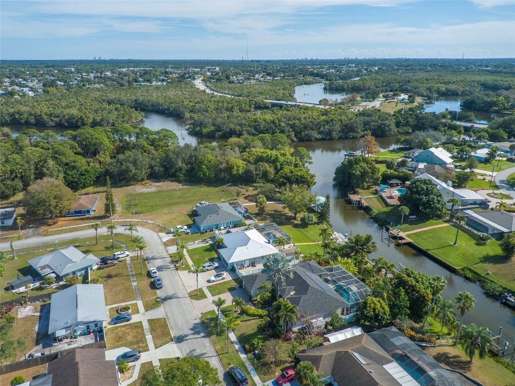 460 NE Cornwall Ave, Port Saint Lucie, FL 34983 Photo