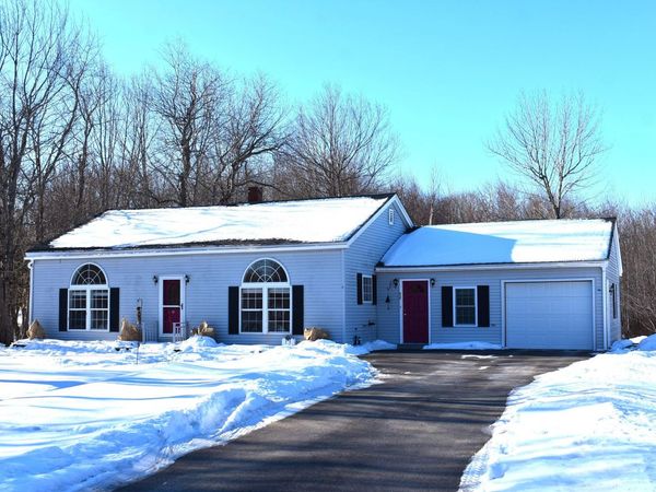 19 Pendleton Road, Searsport, ME 04974