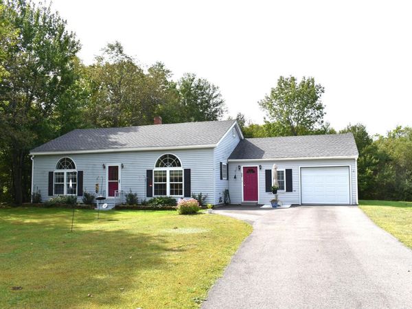 19 Pendleton Road, Searsport, ME 04974