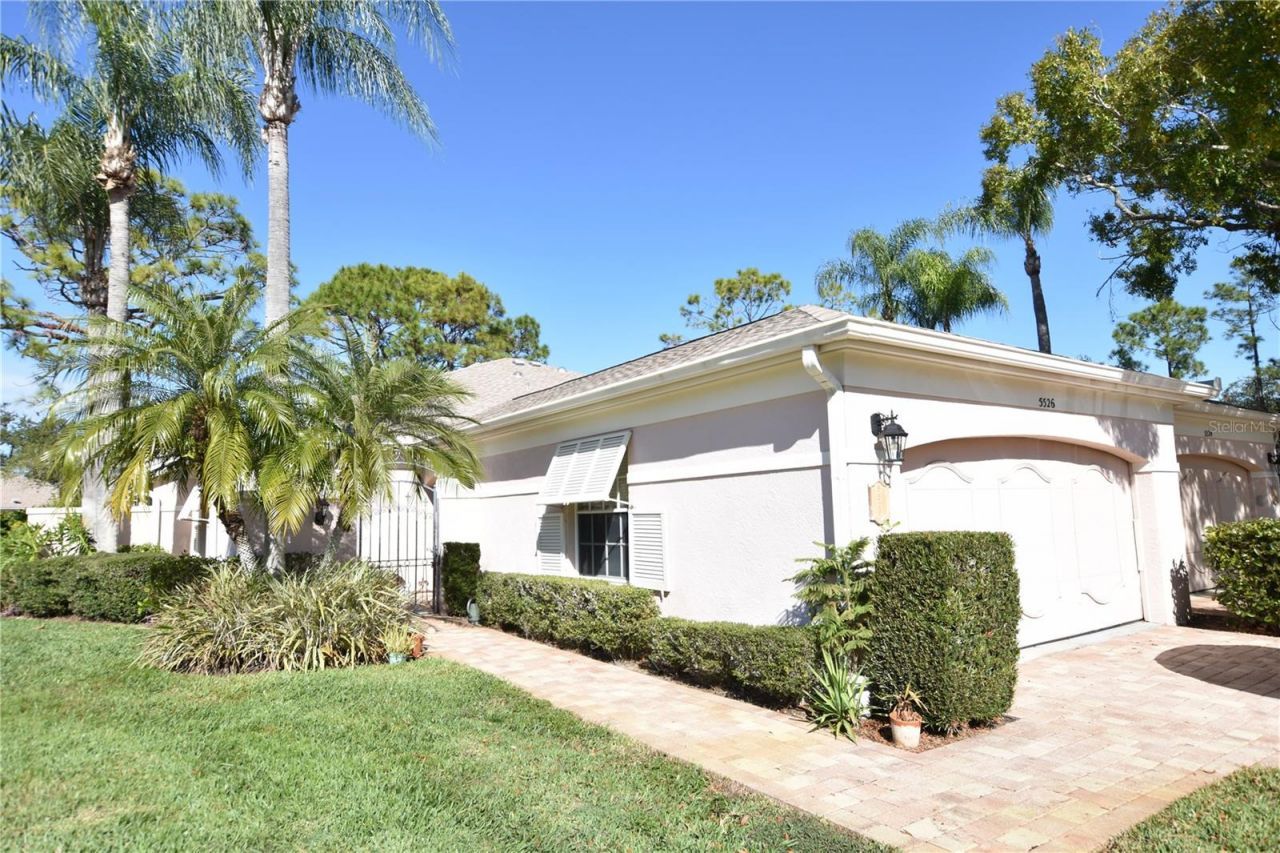 5526 Chanteclaire, Unit 31, Sarasota, FL 34235 Main Photo