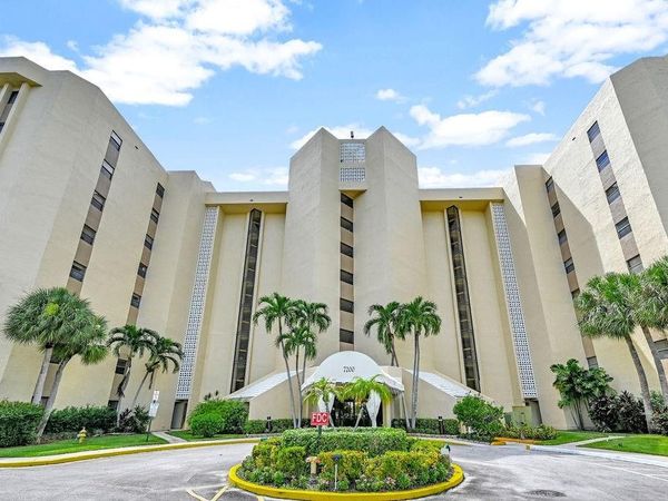 7200 Radice Court, Unit 107, Lauderhill, FL 33319