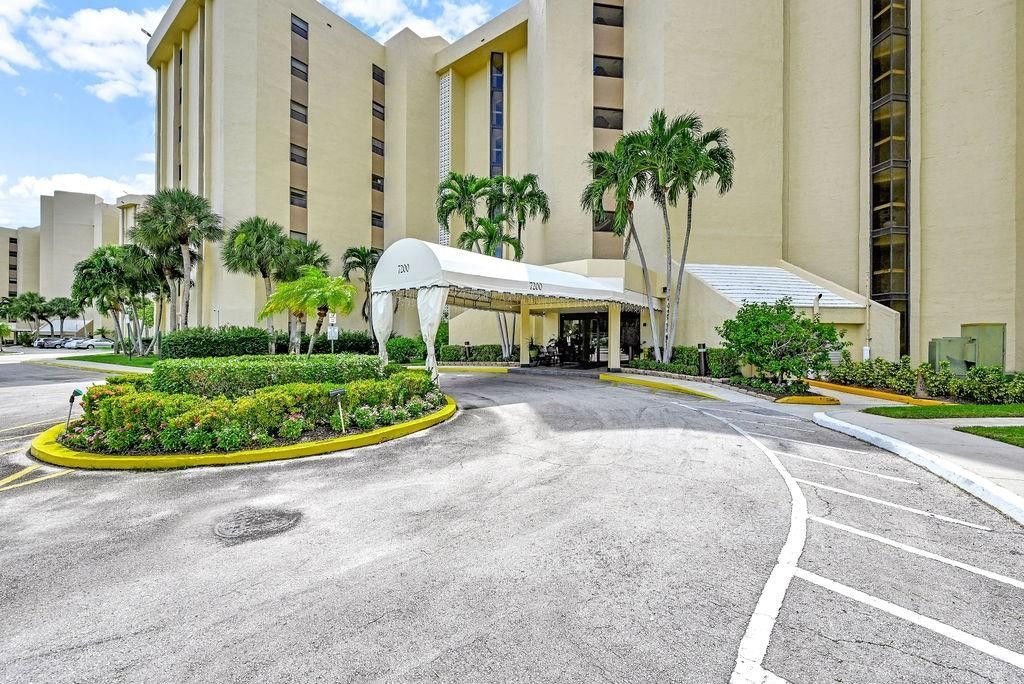 7200 Radice Court, Unit 107, Lauderhill, FL 33319 Photo