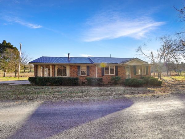 460 Honey Fork Rd , Indian Mound, TN 37079