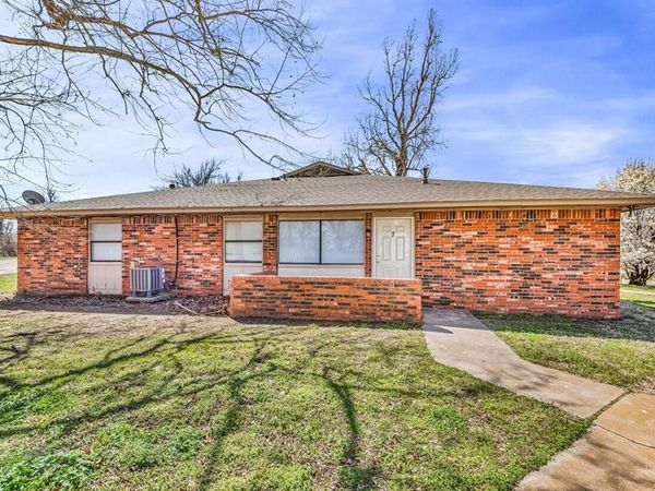 210 NW North Street, Minco, OK 73059