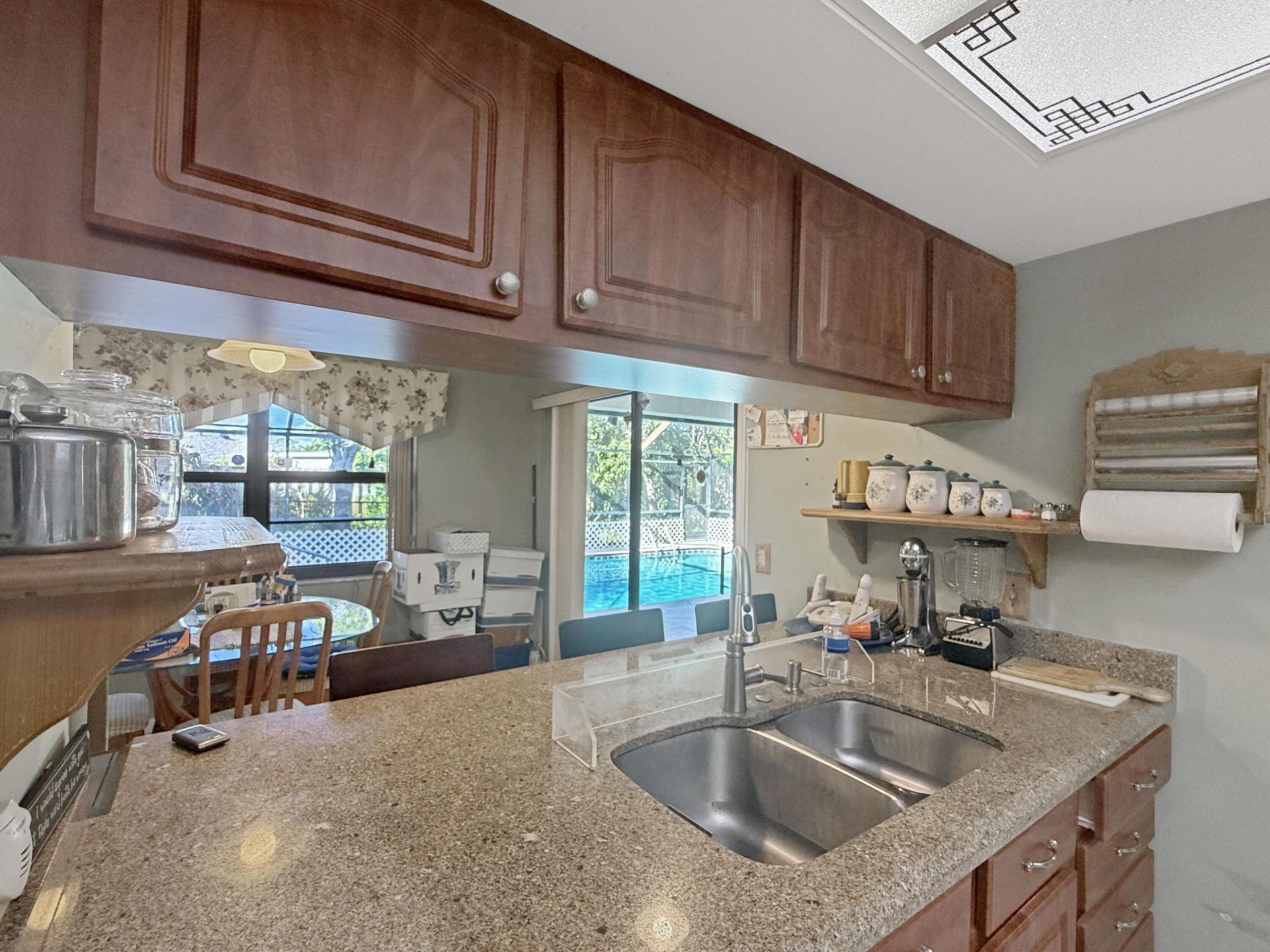 541 Azure Avenue, Wellington, FL 33414 Photo