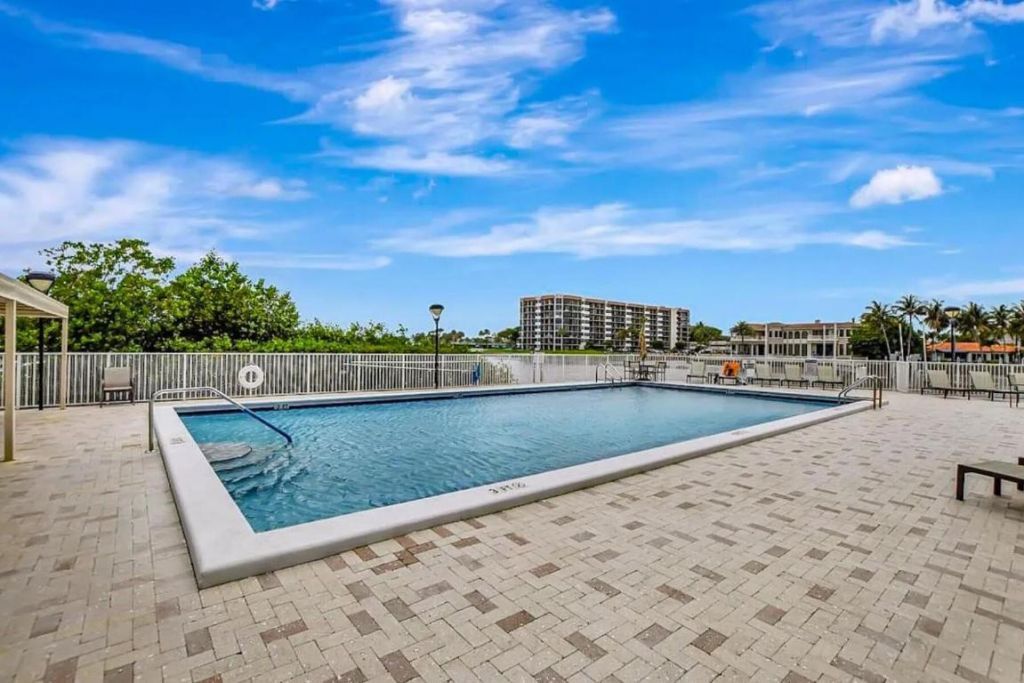 3912 S Ocean Boulevard, Unit 205, Highland Beach, FL 33487 Photo