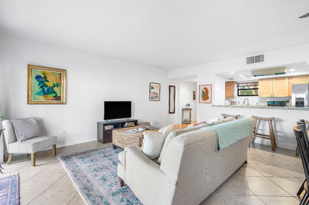 11863 Wimbledon Circle, Unit 413, Wellington, FL 33414 Photo