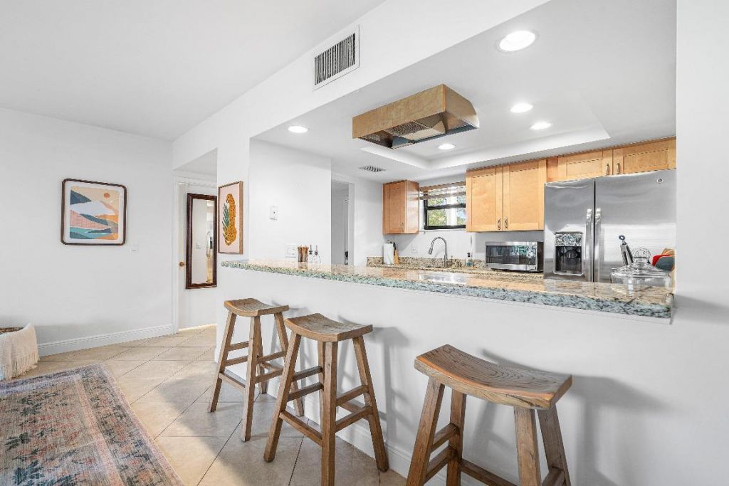 11863 Wimbledon Circle, Unit 413, Wellington, FL 33414 Photo