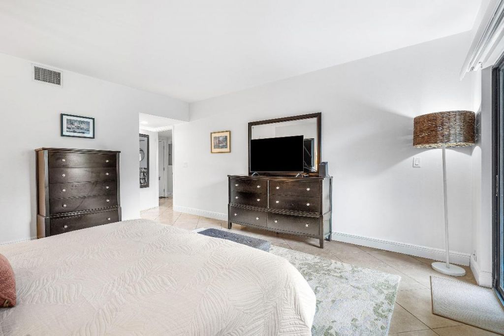 11863 Wimbledon Circle, Unit 413, Wellington, FL 33414 Photo