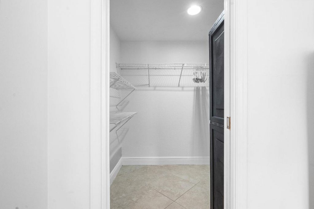 11863 Wimbledon Circle, Unit 413, Wellington, FL 33414 Photo