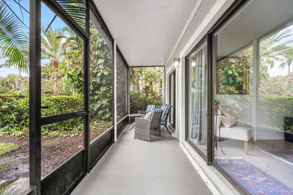 11863 Wimbledon Circle, Unit 413, Wellington, FL 33414 Photo