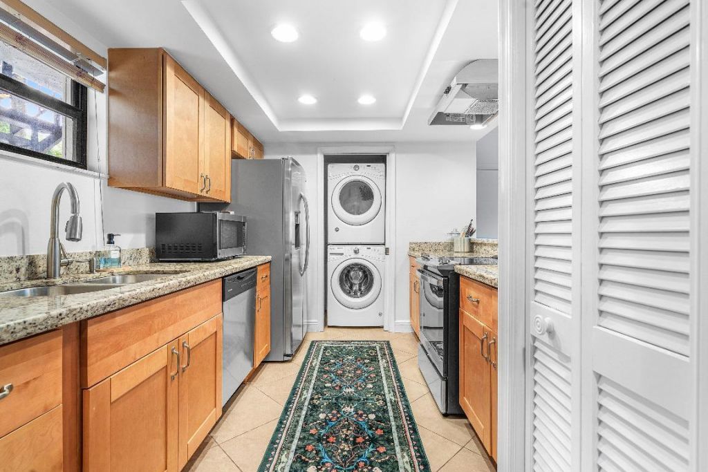 11863 Wimbledon Circle, Unit 413, Wellington, FL 33414 Photo