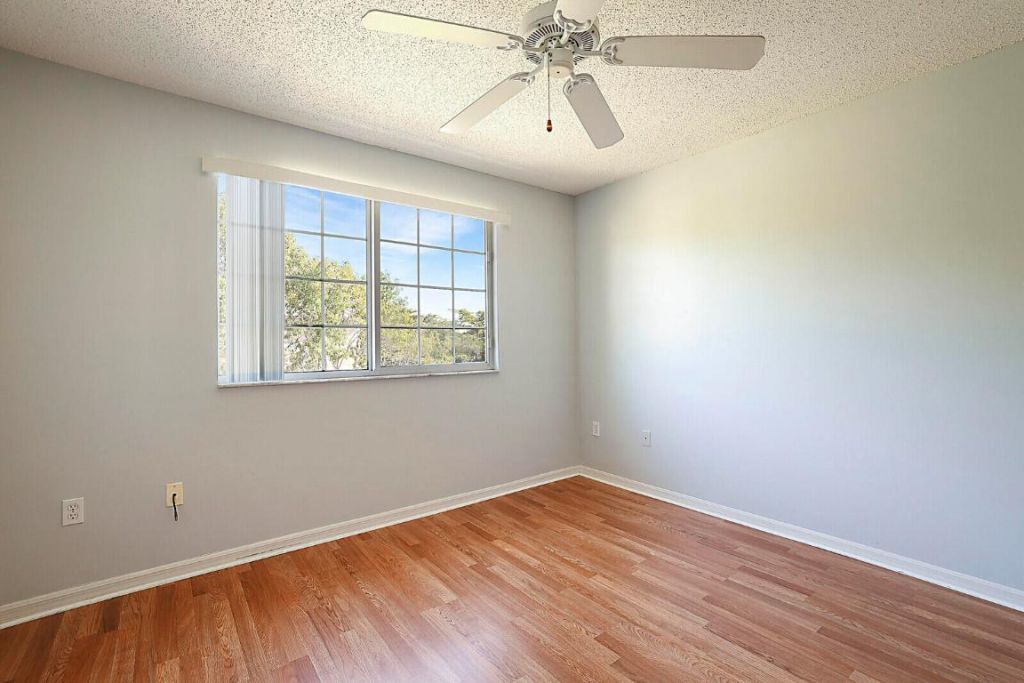 100 Crestwood Court N, Unit 113, Royal Palm Beach, FL 33411 Photo