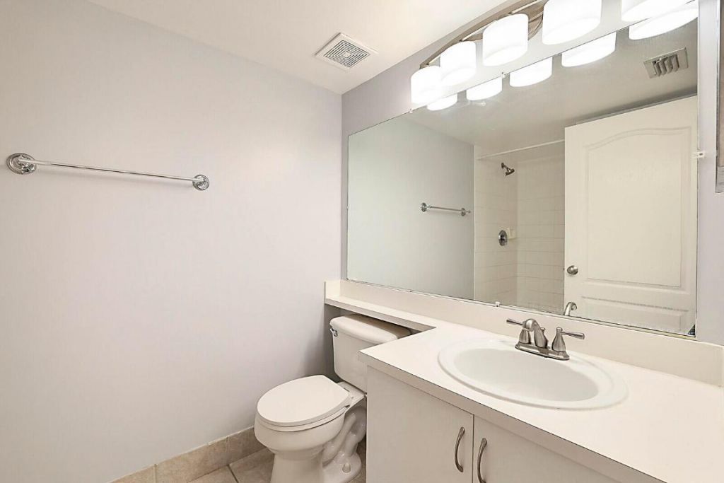 100 Crestwood Court N, Unit 113, Royal Palm Beach, FL 33411 Photo