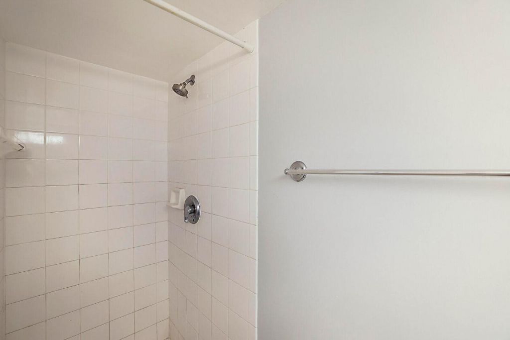 100 Crestwood Court N, Unit 113, Royal Palm Beach, FL 33411 Photo