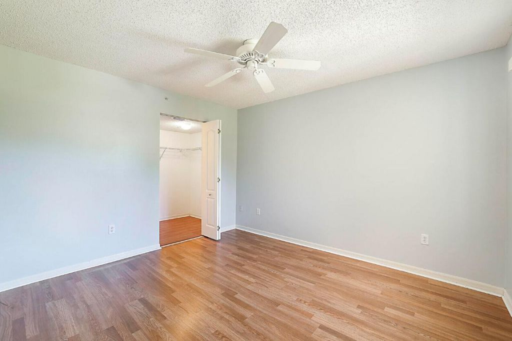 100 Crestwood Court N, Unit 113, Royal Palm Beach, FL 33411 Photo