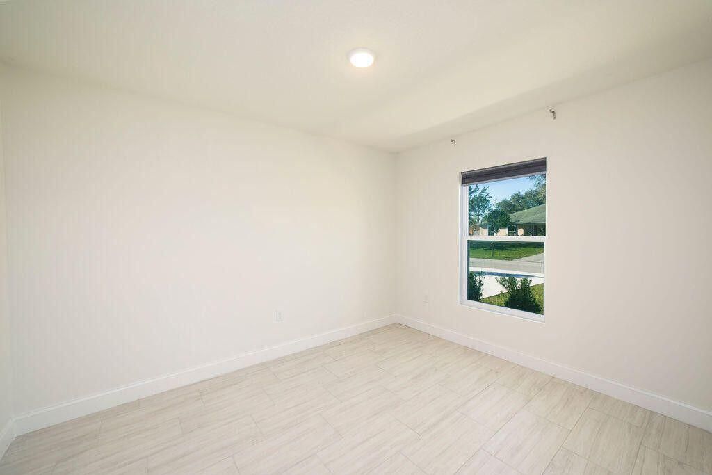 1381 SE Bayharbor Street, Port Saint Lucie, FL 34983 Photo