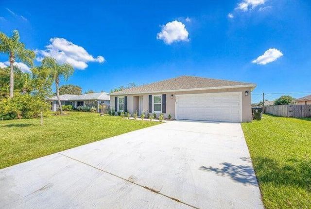 1381 SE Bayharbor Street, Port Saint Lucie, FL 34983 Photo