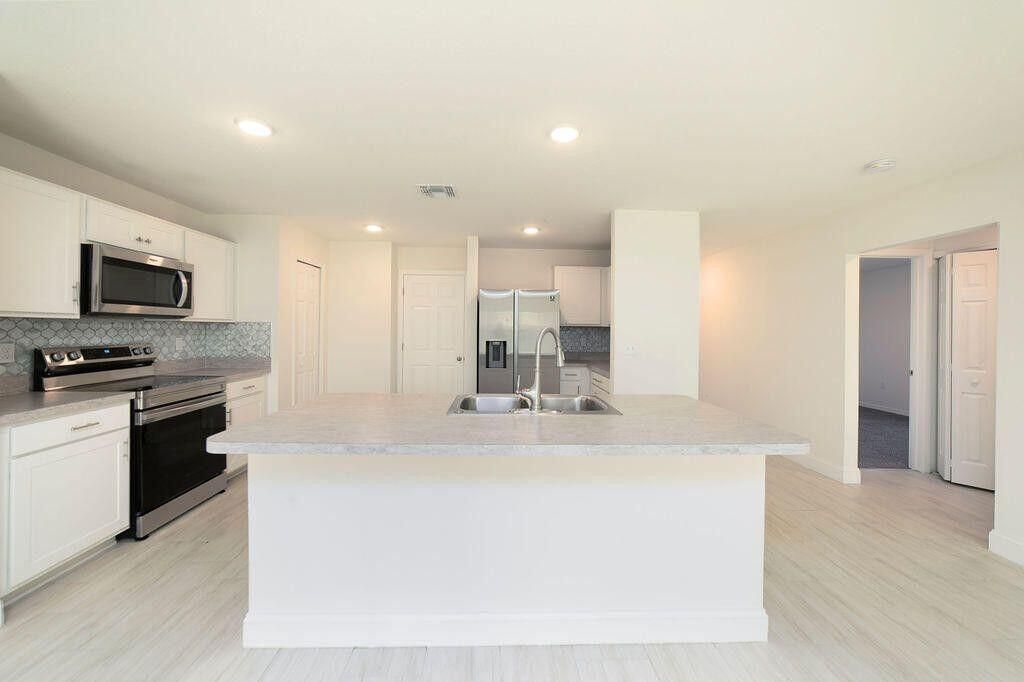 1381 SE Bayharbor Street, Port Saint Lucie, FL 34983 Photo