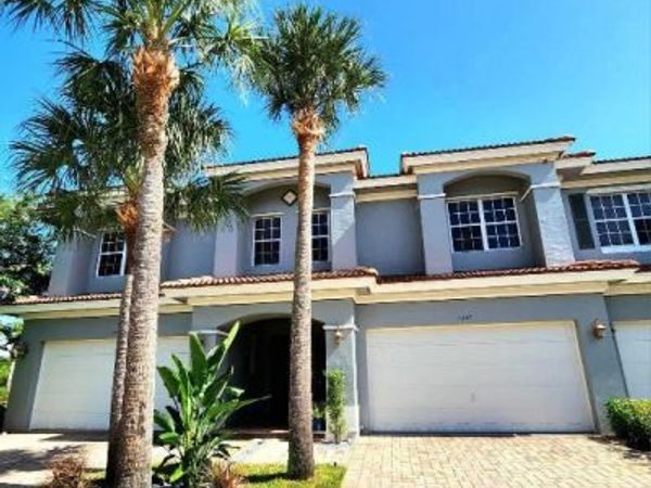 2247 SW Cape Cod Drive, Port Saint Lucie, FL 34953