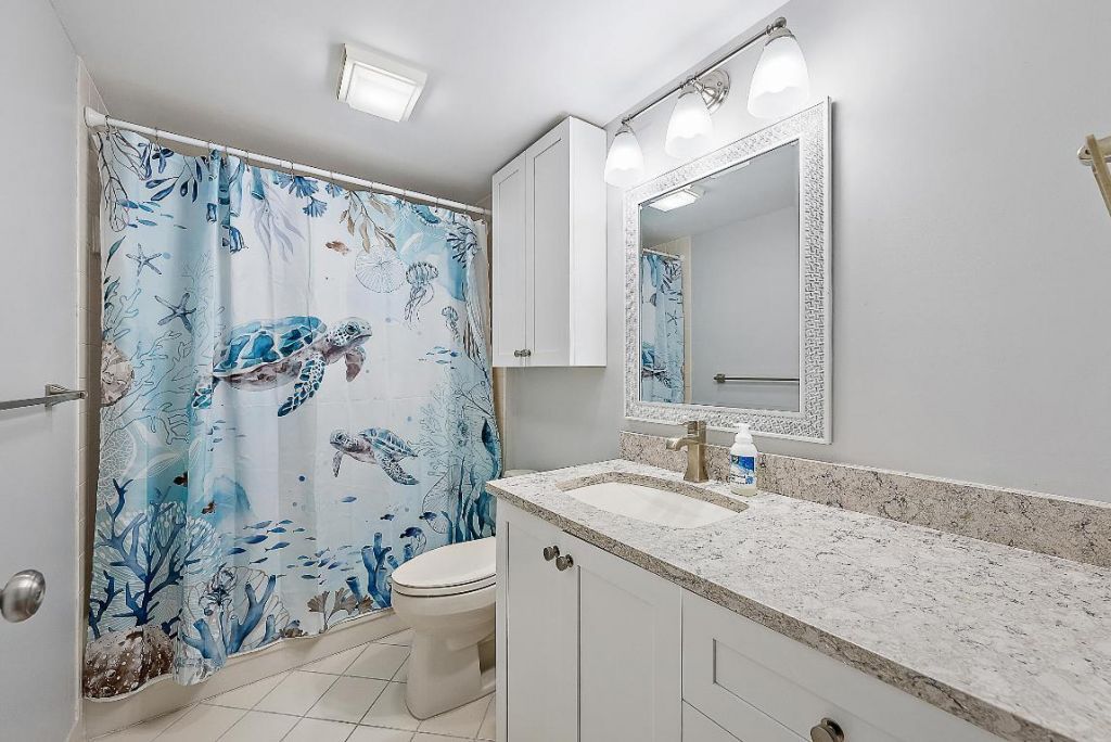 301 S Seas Drive, Unit 305, Jupiter, FL 33477 Photo