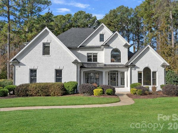 107 Waterhouse Court, Mooresville, NC 28117