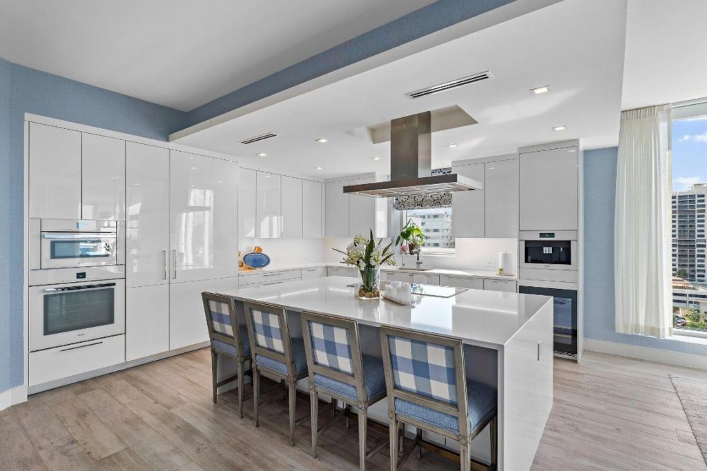 3730 N Ocean Drive, Unit 9d, Singer Island, FL 33404 Photo