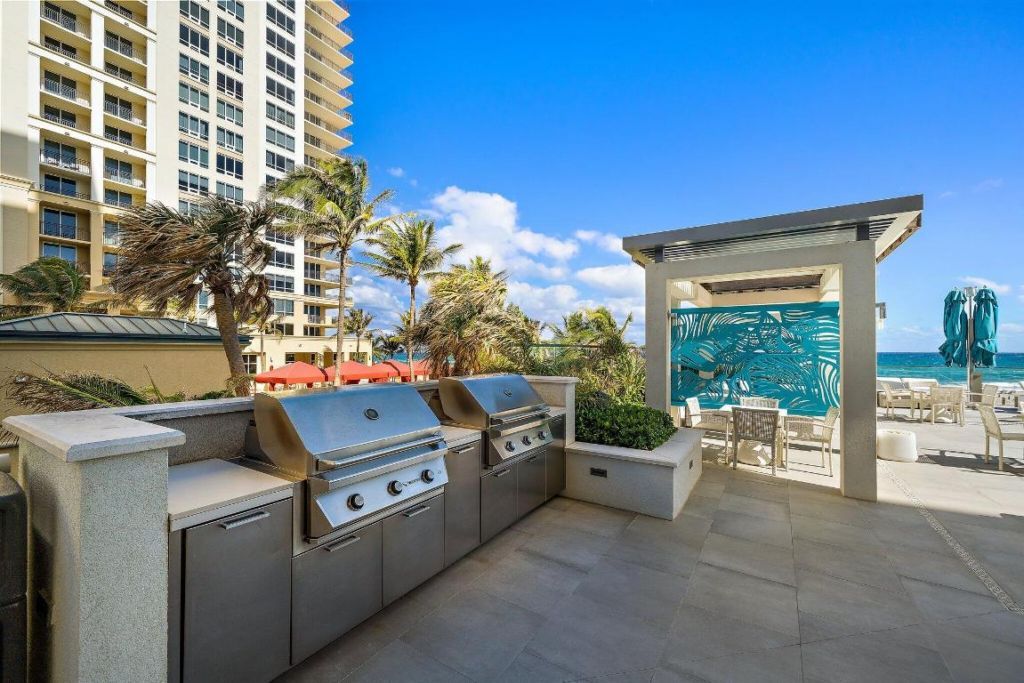 3730 N Ocean Drive, Unit 9d, Singer Island, FL 33404 Photo
