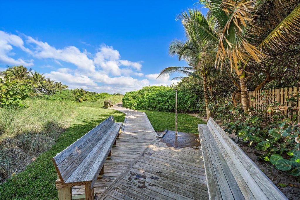 3730 N Ocean Drive, Unit 9d, Singer Island, FL 33404 Photo