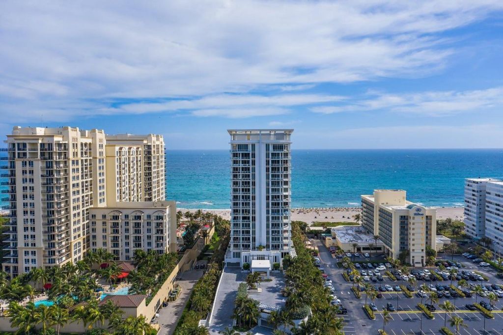 3730 N Ocean Drive, Unit 9d, Singer Island, FL 33404 Photo