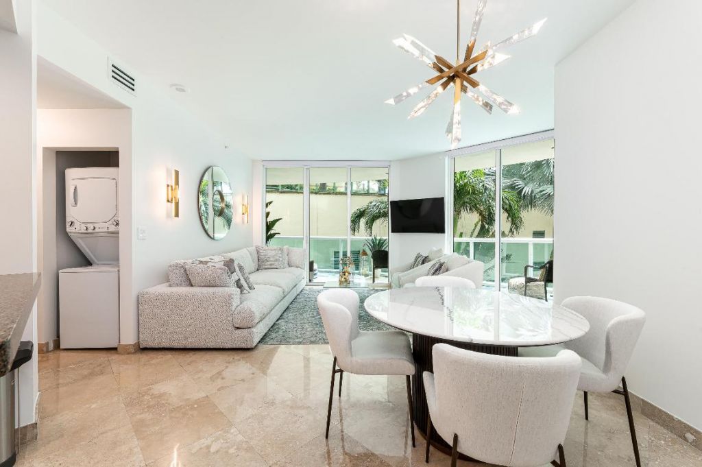 347 N New River Drive E, Unit 210, Fort Lauderdale, FL 33301 Photo