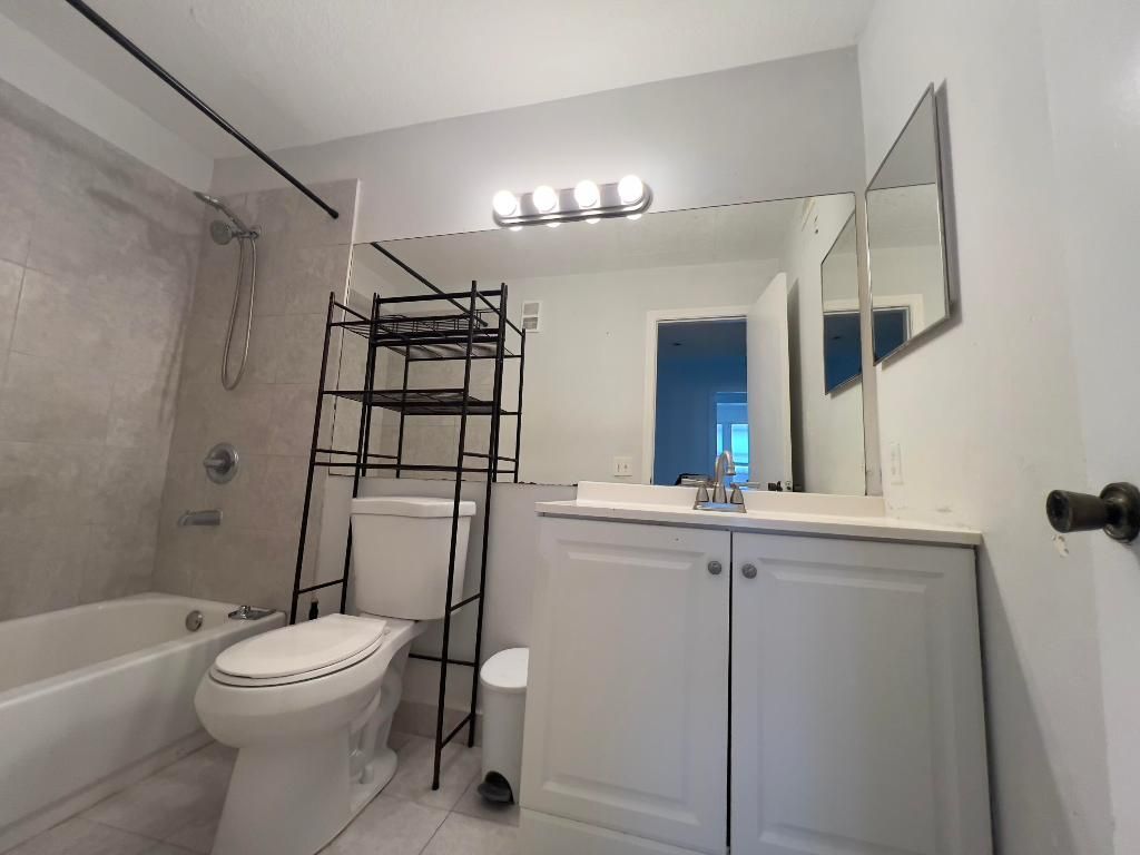 2319 N Congress Avenue, Unit 23, Boynton Beach, FL 33426 Photo