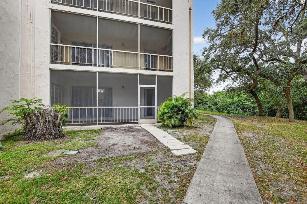 644 NW 13th Street, Unit 0110, Boca Raton, FL 33486 Photo