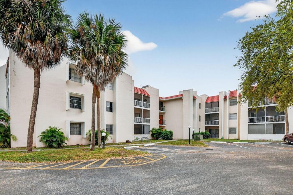 644 NW 13th Street, Unit 0110, Boca Raton, FL 33486 Photo