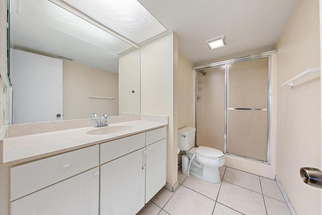 1271 SE Parkview Place, Unit H11, Stuart, FL 34994 Photo