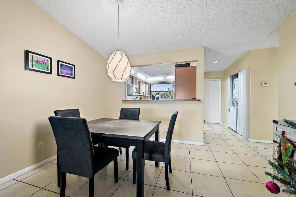 1271 SE Parkview Place, Unit H11, Stuart, FL 34994 Photo