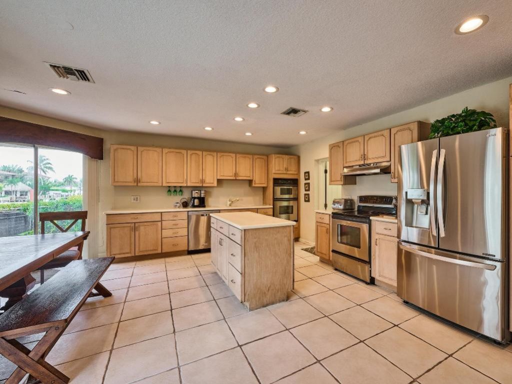 2810 NE 48th Court, Lighthouse Point, FL 33064 Photo