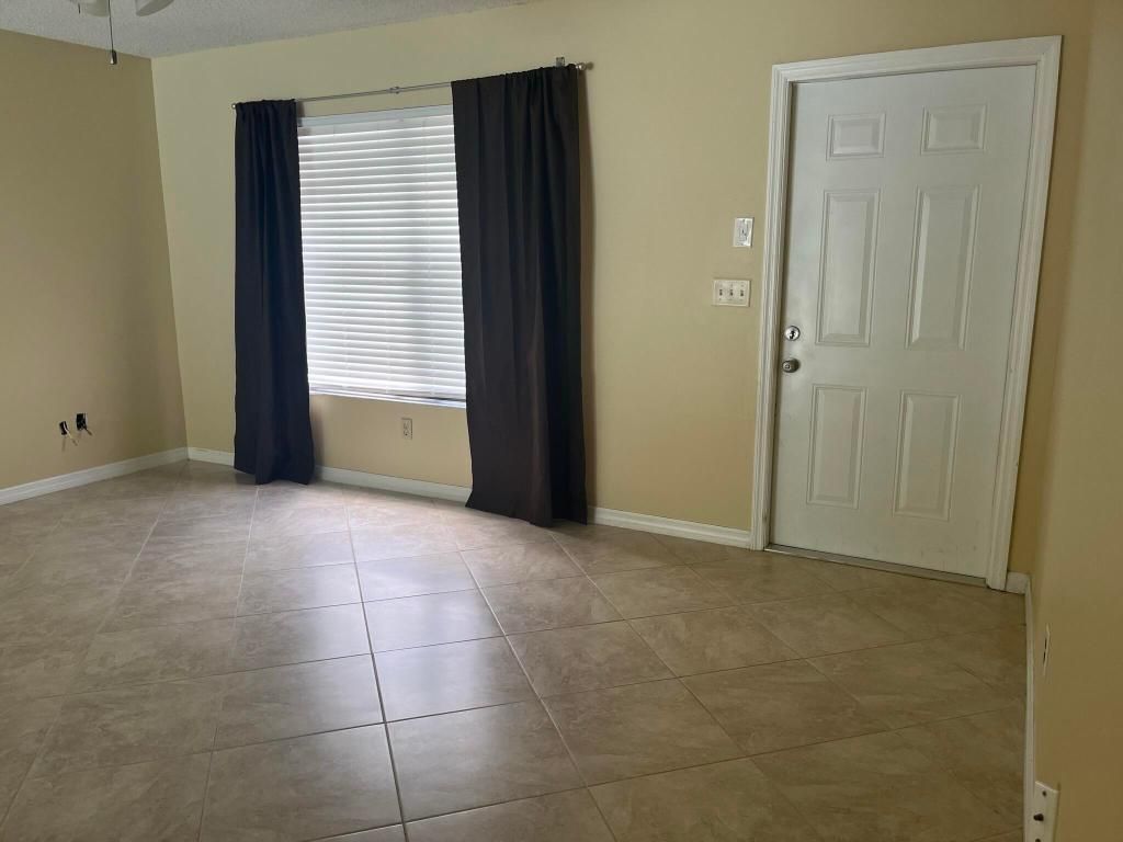 1401 SE Belcrest Street, Port Saint Lucie, FL 34952 Photo