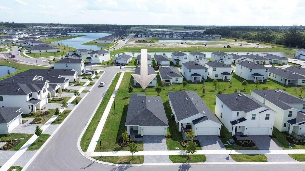 11146 NW Fernbrook Drive, Port Saint Lucie, FL 34987 Photo