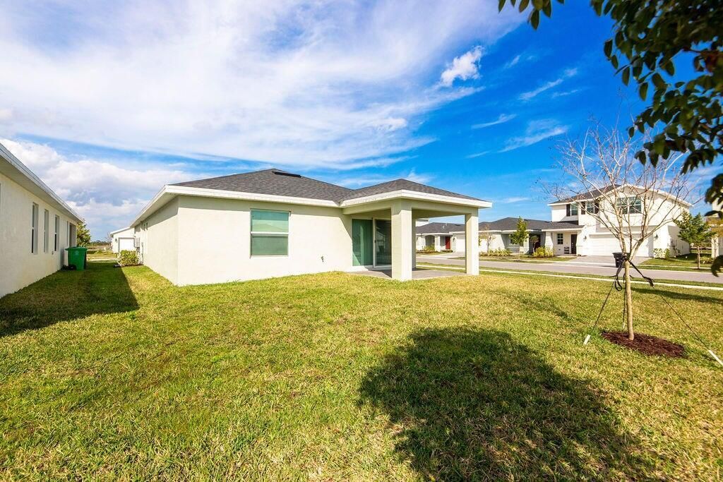 11146 NW Fernbrook Drive, Port Saint Lucie, FL 34987 Photo