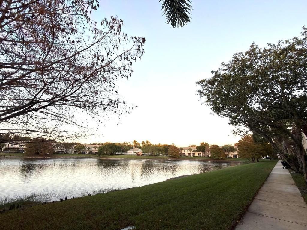 5048 Palmbrooke Circle, West Palm Beach, FL 33417 Photo